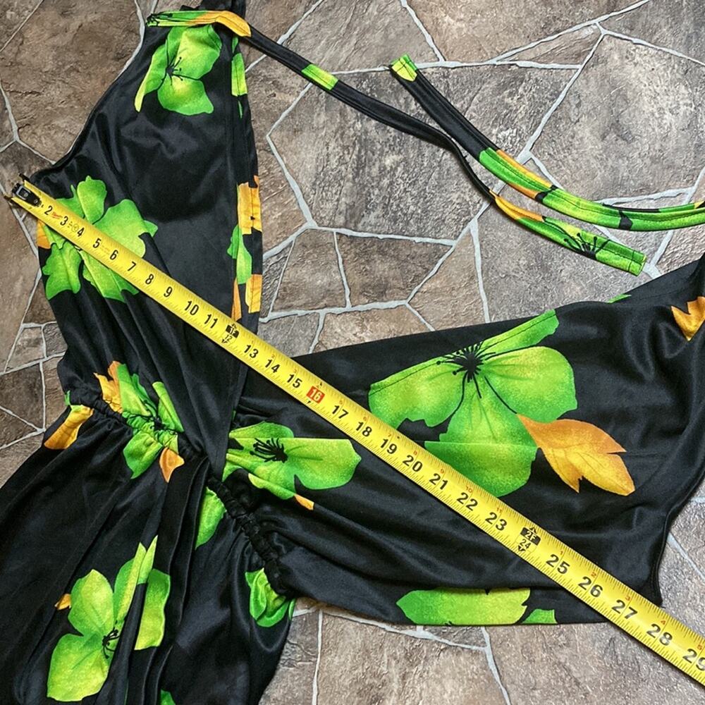 New Adorable and Sexy Boutique Island Flower Jumpsuit Sz M - Picture 9 of 9